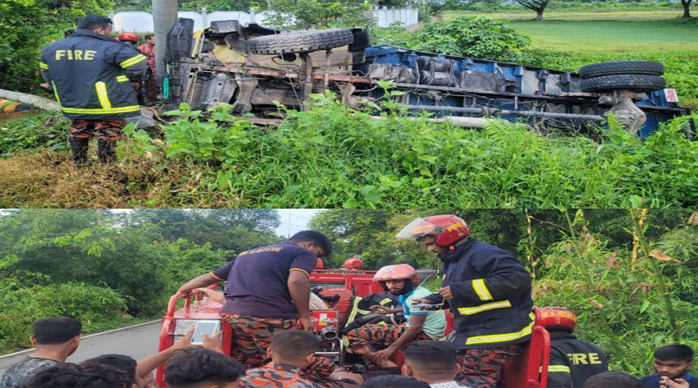 ফেঞ্চুগঞ্জে নিয়ন্ত্রণ হারিয়ে ট্রাক খাদে, চালককে জীবিত উদ্ধার
