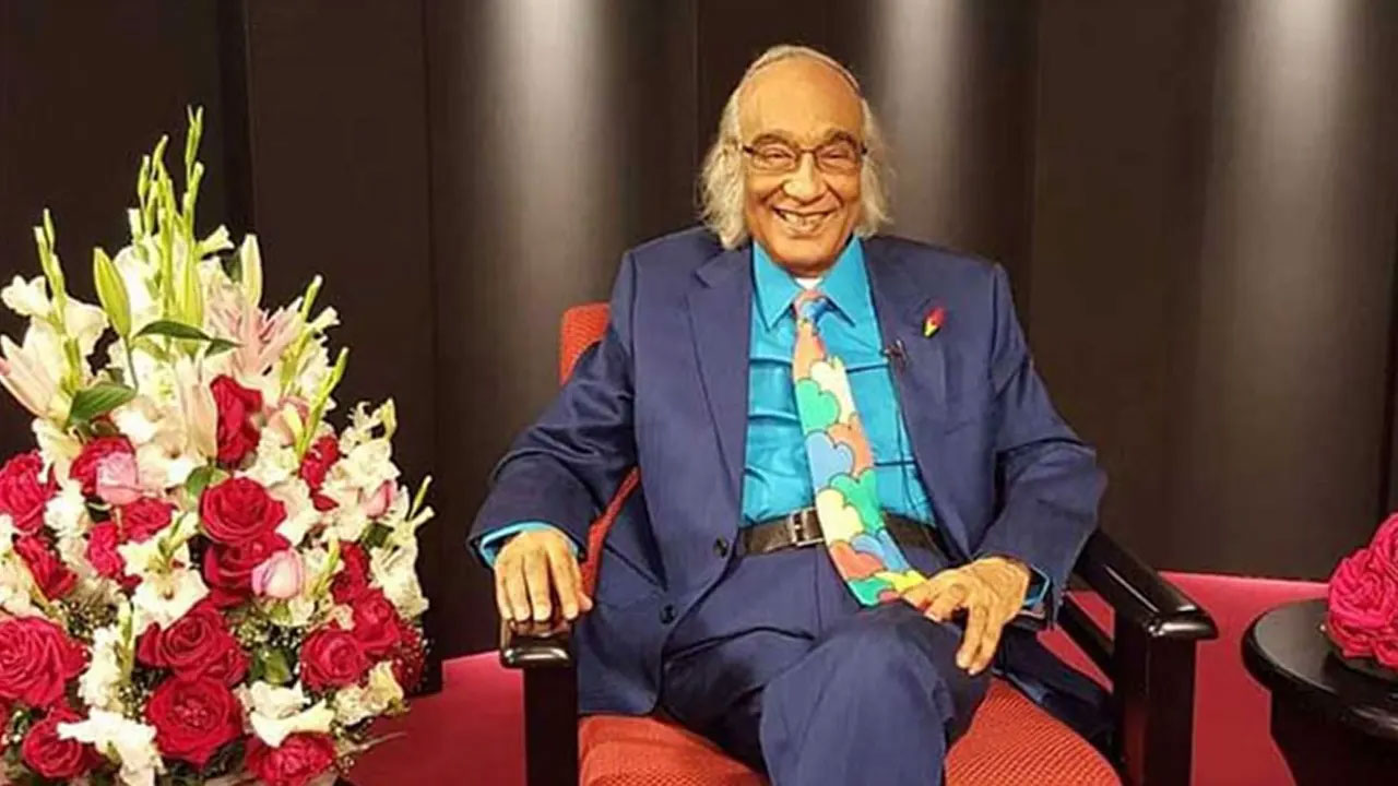 &lsquo;লাল গোলাপ&rsquo; নিয়ে ফিরছেন শফিক রেহমান