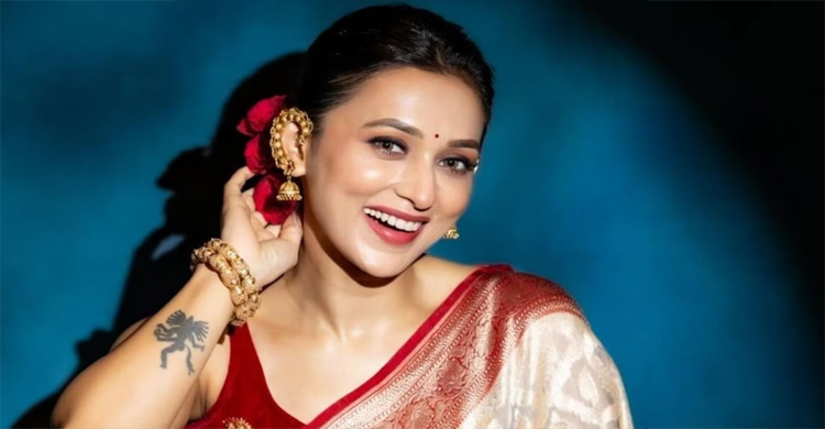 ধ র্ষ ণে র হু*মকি, আইনের আশ্রয় নিলেন মিমি
