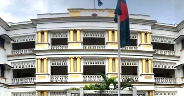ভারতীয়দের জন্য ভিসা সীমিত করলো বাংলাদেশ