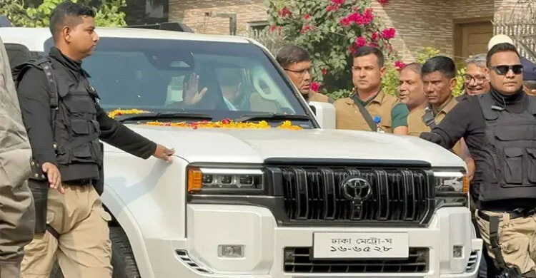 নিজের গাড়িতে চলাফেরা করবেন প্রধানমন্ত্রী তারেক রহমান