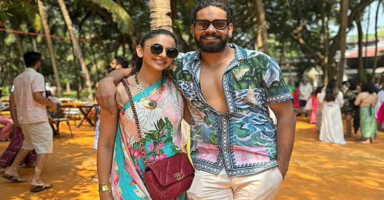 অভিনেত্রী রাকুলের ভাই গ্রে প্তা র