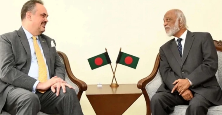 বাংলাদেশে বিনিয়োগ বাড়াতে মার্কিন রাষ্ট্রদূতকে আহ্বান