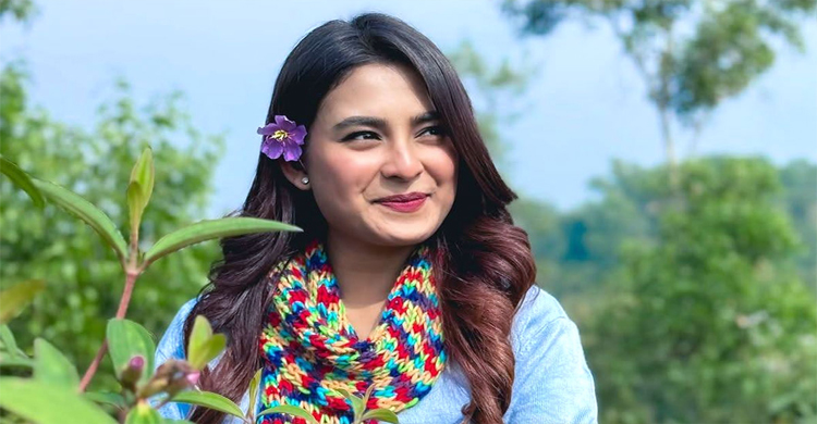 শুটিংসেটে আ হ ত হয়ে হাসপাতালে তটিনী