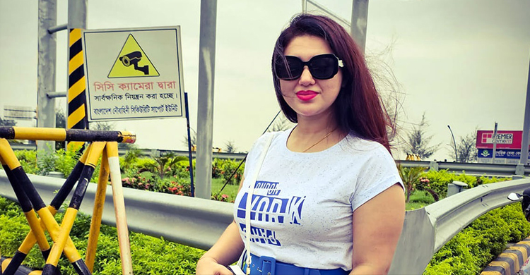 শেখ হাসিনার চরিত্রে সেই কাজটি করছেন না অপু বিশ্বাস!