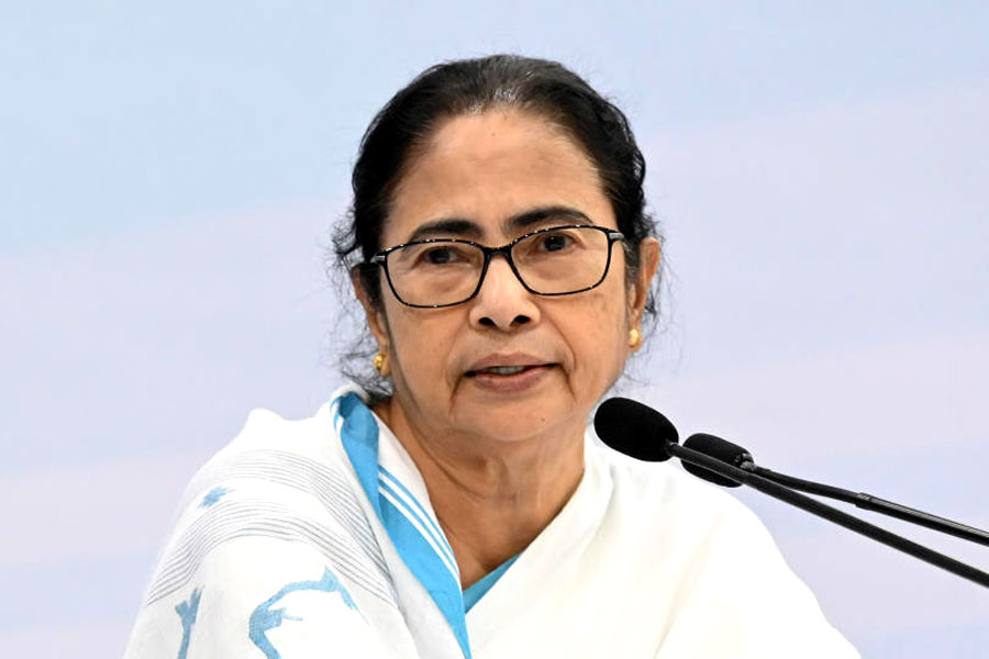 বাংলাদেশে জাতিসংঘের শান্তিরক্ষী মোতায়েনের আহ্বান মমতার