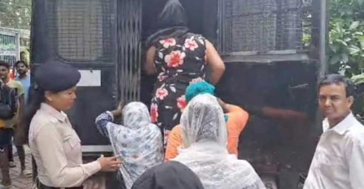 ভা র তে ৭ বাংলাদেশি গ্রে প্তা র