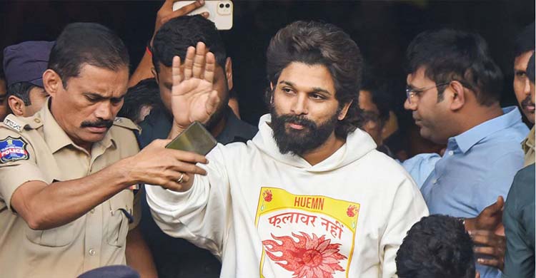 নি হ তে র পরিবারকে ২ কোটি টাকা দিলেন আল্লু অর্জুন