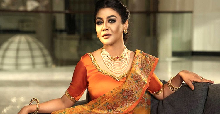 টালিউডে বাংলাদেশি শিল্পীদের &lsquo;উদারতা&rsquo; নিয়ে প্রশ্ন তৃণমূল নেত্রীর