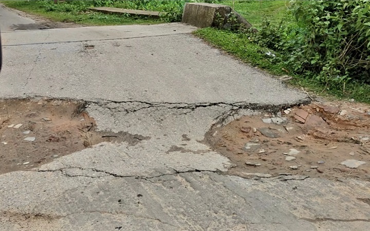 আমনিয়া&ndash;গোলাপগঞ্জ সড়ক : ঝুঁকিপূর্ণ কালভার্টে  দুর্ঘটনার আশঙ্কা