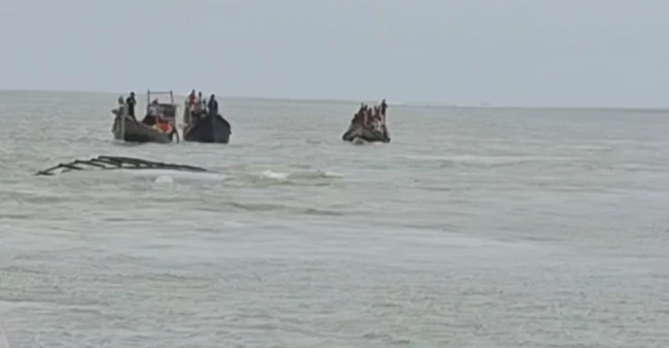 কক্সবাজার উপকূলে নৌকা ডু*বে নিউজিল্যান্ডের কিশোর নি*খোঁজ