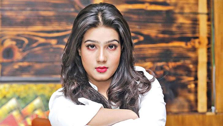 সংসার ছাড়লেও রাজনীতি ছাড়বেন না মাহি