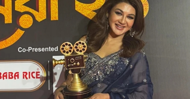 সেরা অভিনেত্রীর পুরস্কার জিতলেন জয়া আহসান