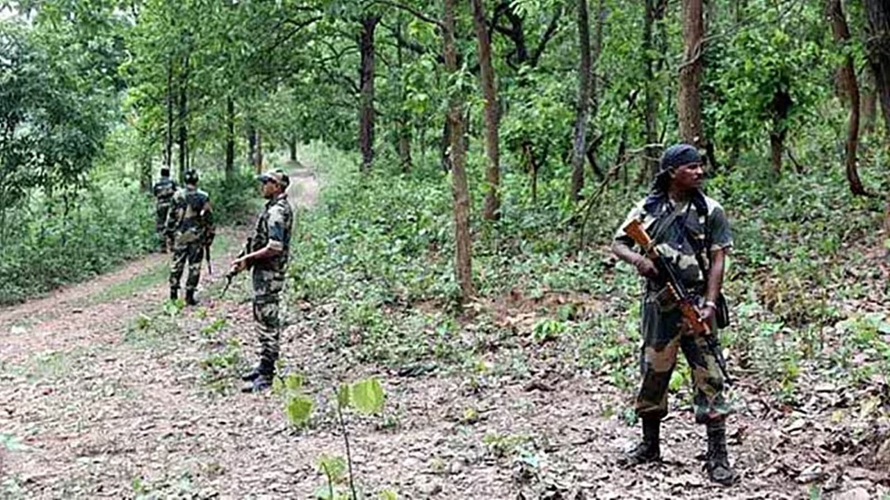 ভা*রতে ব*ন্দুকযু*দ্ধে ২ জওয়ানসহ নি*হত ৩৩