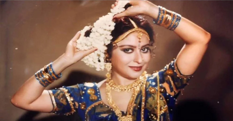 অভিনয় করেছেন  ৯ দেশের ১৩ ভাষার সিনেমায়  