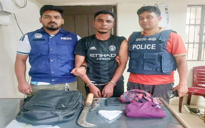 নবীগঞ্জে দুই শিক্ষিকার স্বর্ণালঙ্কার ছি*নতাই: দেশীয় অ*স্ত্রসহ একজন গ্রে*ফতার