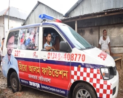 উপহারের সেই গাড়ি অ্যাম্বুলেন্স হিসেবে হস্তান্তর করলেন হিরো আলম