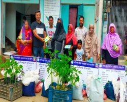 চা শ্রমিক শিক্ষার্থীদের মাঝে আলো ছড়াচ্ছে ‘আলোর দিশারী পাঠাগার’