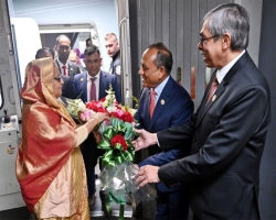 নিউইয়র্কে পৌঁছেছেন প্রধানমন্ত্রী শেখ হাসিনা