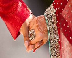 বিয়ের জন্য বেশি বেশি পড়ছে ভারতীয় মেয়েরা