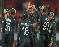 বড় জয় দিয়ে পাকিস্তানের বিশ্বকাপ শুরু