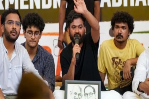 সরকারই আলোচনায় এগিয়ে আসুক, শিক্ষামন্ত্রীর পদত্যা*গে অনড় আ ন্দো ল নকারীরা