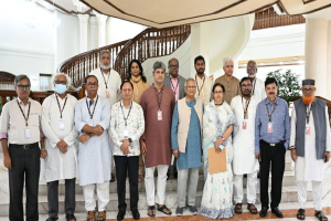 পরাজিত শক্তির নানা ষ ড় য ন্ত্রে র লক্ষণ দেখা যাচ্ছে : প্রধান উপদেষ্টা