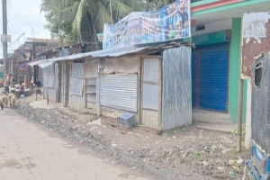 সরকারি রাস্তা দখলের অভিযোগ, ইউএনও বরাবর লিখিত আবেদন