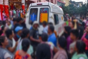 তিনবার কন্যা সন্তান জন্ম দেওয়ায় স্ত্রীকে পু ড়ি য়ে মারলো স্বামী