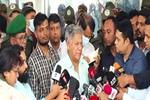 ‘দু র্ঘ ট না র পেছনে কারিগরি ত্রু*টি বা পাইলটের ভুল থাকতে পারে’—নৌ উপদেষ্টা