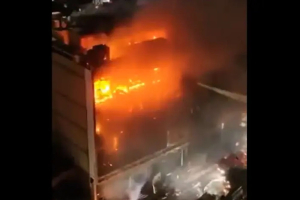 ইরাকে বিপণিবিতানে আ*গুন, নি*হত অর্ধশত