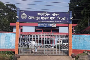 জৈন্তাপুরে ৩৬ বোতল ভা'রতীয় ম'দ জ'ব্দ