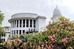 শিক্ষার্থীদের আইডি কার্ডে জরুরি তথ্য সংযুক্তির নির্দেশ দিল হাইকোর্ট