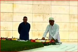জিয়াউর রহমান ও খালেদা জিয়ার সমাধিতে নবনির্বাচিত রাষ্ট্রপতির শ্রদ্ধা