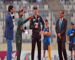 চার পরিবর্তন নিয়ে ব্যাটিংয়ে বাংলাদেশ
