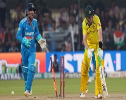 অস্ট্রেলিয়াকে ধসিয়ে সিরিজ জিতল ভারত