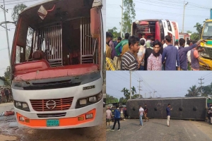 শায়েস্তাগঞ্জে মেক্সি গাড়ি বাঁচাতে গিয়ে শ্যামলী বাস উল্টে আহত ৫