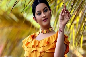 নেশাখোরদের সঙ্গে থাকতে হয়েছে পরীমণিকে