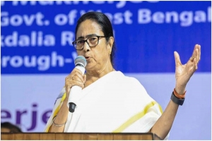 বাংলাদেশে সংখ্যাল*ঘুদের সু র ক্ষা য় বিত*র্কিত আবদার মমতার