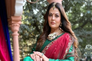 ‘প্রযোজক শর্ত দিতেন, বিয়ে করে মা হওয়া যাবে না’