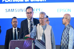 জুলাই আন্দোলনকারীরাই একদিন বিশ্বে নেতৃত্ব দেবে: ড. ইউনূস”