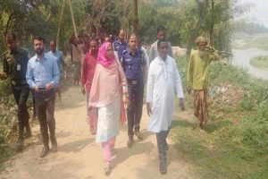 শায়েস্তাগঞ্জে খোয়াই নদীর বাধ হুমকির মুখে : পরিদর্শনে উপজেলা চেয়ারম্যান ও  ইউএনও