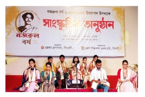 মুক্তাক্ষরের দলগত আবৃত্তিতে প্রাণ পেল নজরুলের কালজয়ী সৃষ্টি