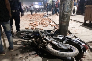 নবীগঞ্জে দুই গ্রামের সংঘর্ষে অর্ধশতাধিক আহত