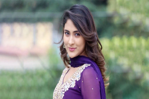 ঘৃণা আর অ প রা ধ বোধ নিয়ে কীভাবে ঘুমান: মেহজাবীন চৌধুরী